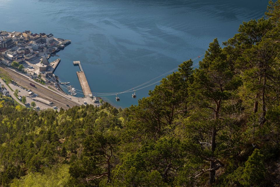 From Åndalsnes: Roundtrip Gondola Tickets - Hiking Trails