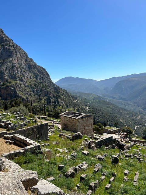 From Athens: Delphi and Arachova Private Tour - Why This Tour Is a Good Fit