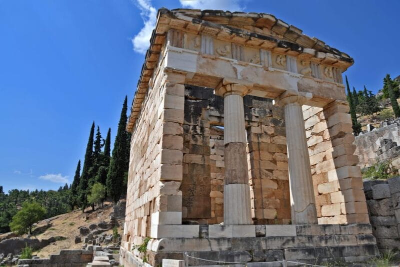 From Athens: Delphi and Osios Loukas Monastery Day Trip - A Complete Guide to the Athens: Delphi and Osios Loukas Day Trip