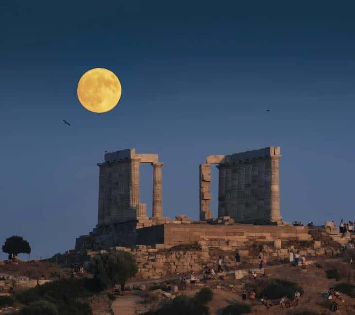 From Athens: Lake Vouliagmeni Spa & Temple of Poseidon Tour - Exploring the From Athens: Lake Vouliagmeni Spa & Temple of Poseidon Tour