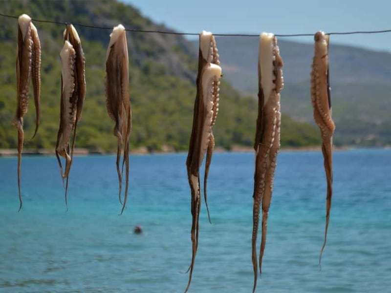 From Athens: Loutraki, Vouliagmeni Lake & Beach Swim Day - FAQ