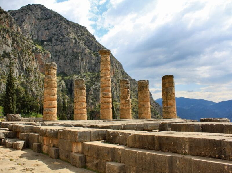 From Athens: Private Delphi and Thermopylae Guided Day Trip - Who Should Consider This Tour?