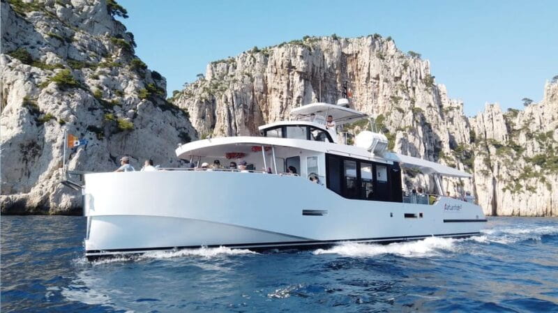 From Bandol: Visit the 13 calanques of Cassis & Marseille - A Closer Look at the Calanques Sea Trip from Bandol