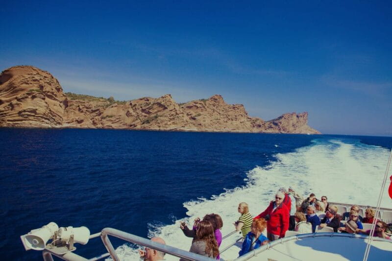 From Bandol: Visit the 7 calanques of Cassis & Marseille - The Itinerary: What a Day on the Water Looks Like