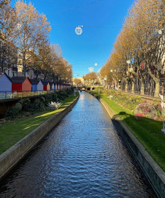 From Barcelona: Day Trip to France With Breakfast in Girona - Breakfast in Girona