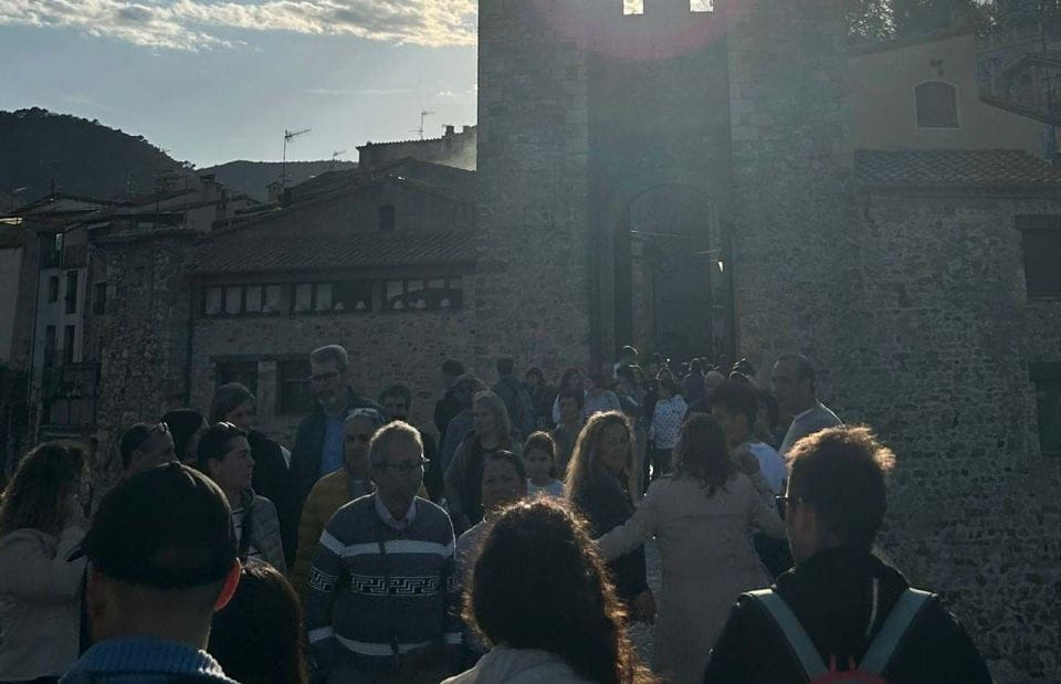 From Barcelona: Gerona and Besalú Guided Tour - Recap