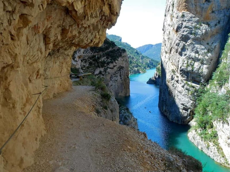 From Barcelona: Mont Rebei Canyon Day Trip with Guide - Key Points / Takeaways