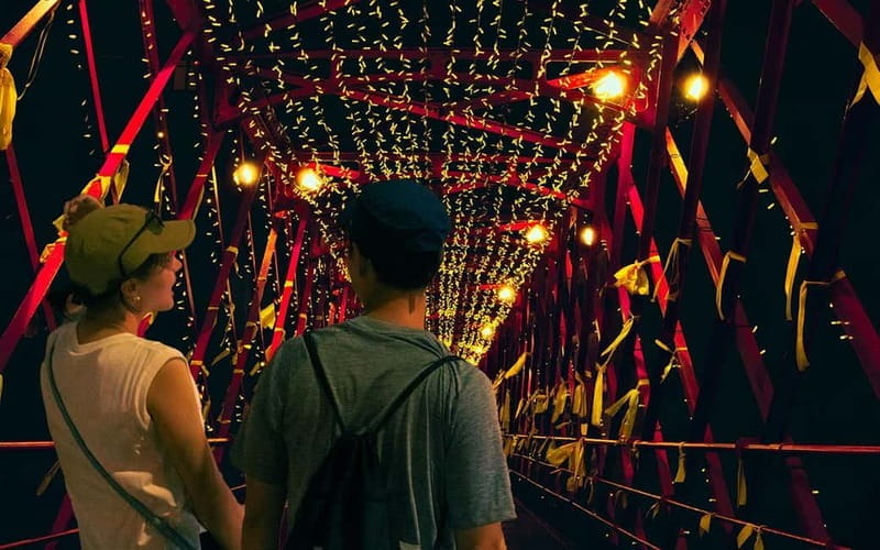 From Barcelona: Montserrat, Girona & Costa Brava in 2 days - Costa Brava and Tossa de Mar’s Coastal Beauty