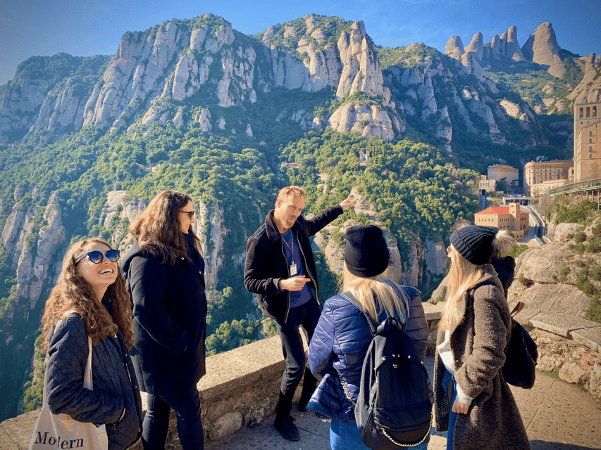 From Barcelona: Montserrat Guided Tour & Return Bus Transfer - Inclusions and Exclusions