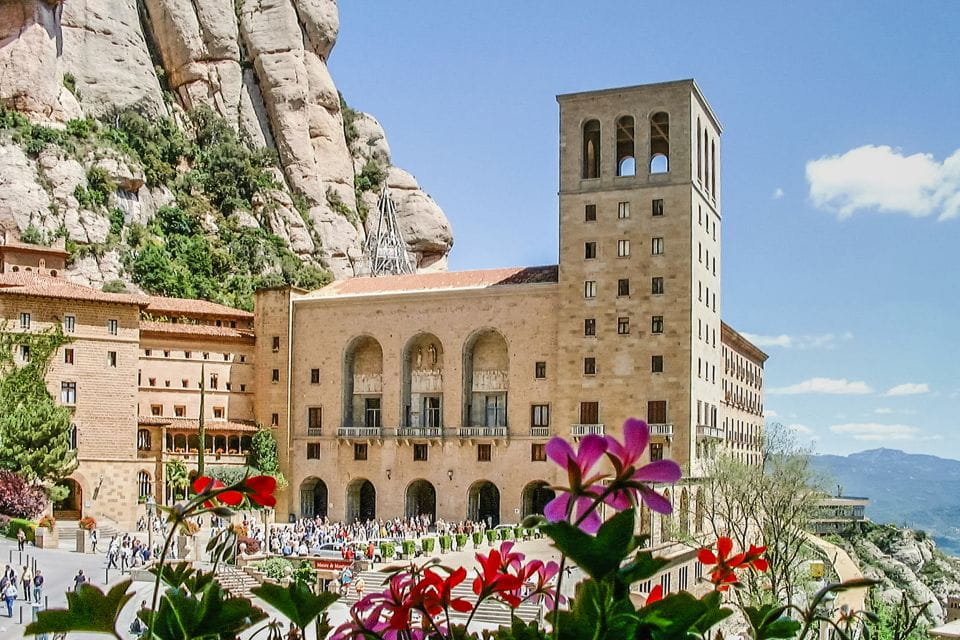 From Barcelona: Montserrat Half Day Guided Tour - Guided Tour Experience