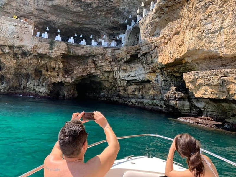 From Bari: Day tour to Polignano a Mare, boat ride and free time - Discovering the Historic Heart of Polignano a Mare