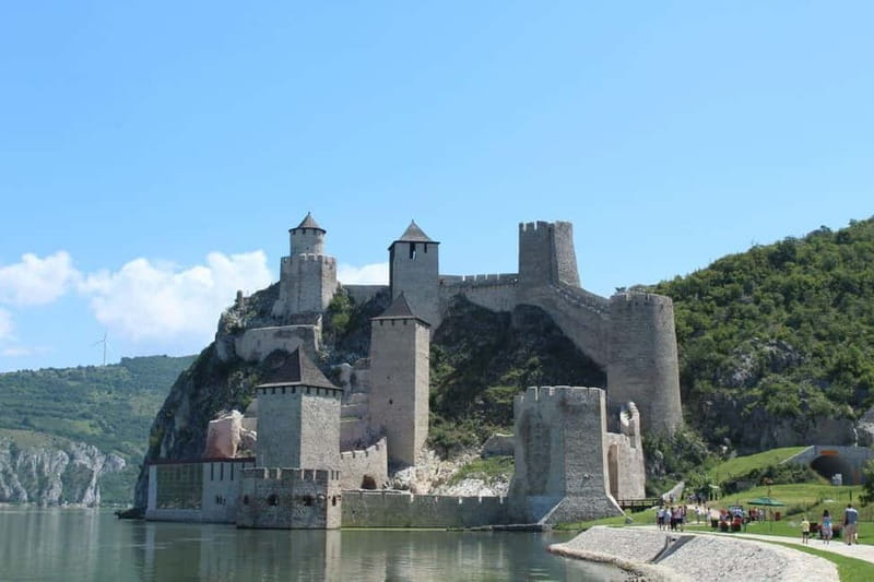 From Belgrade: Highlights of Iron Gates Gorge Private Tour - The Iron Gates Ravines: Dramatic Landscapes and Storytelling