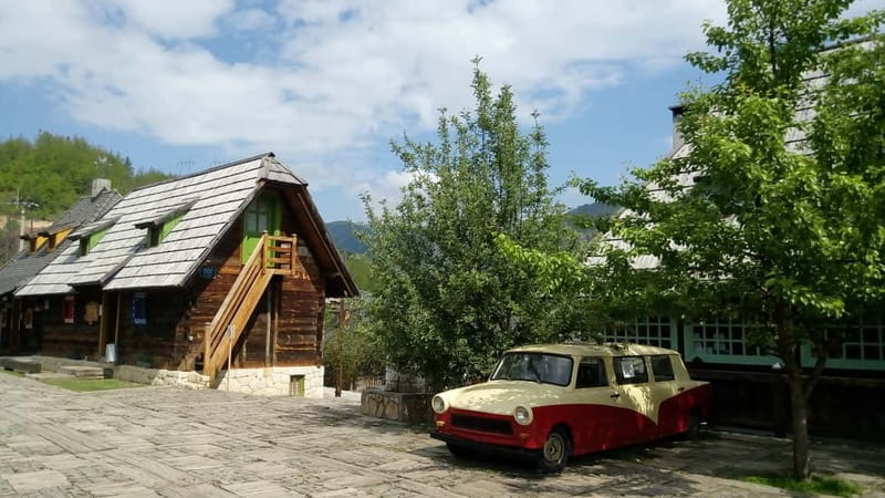 From Belgrade: Mokra Gora Sargan 8 train,Mecavnik & Zlatibor - Zlatibor Mountain and the Lakeside Escape