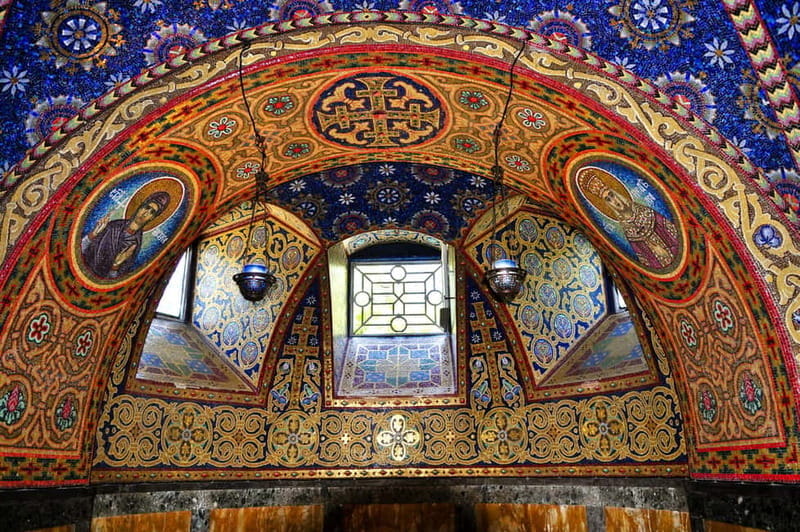 From Belgrade: umadija Wine Country Day Tour - Exploring the Charms of Topola and Oplenac Hill