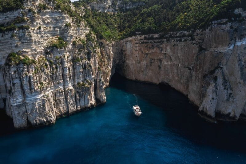 From Benitses/Lefkimmi: Paxos, Antipaxos & Caves Day Cruise - Who This Tour Is Best For