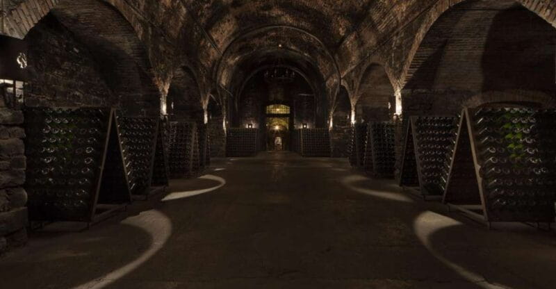 From Bergamo: Winery Tour in Franciacorta with Lunch - Exploring the Heart of Franciacorta: A Day in Italys Sparkling Wine Capital