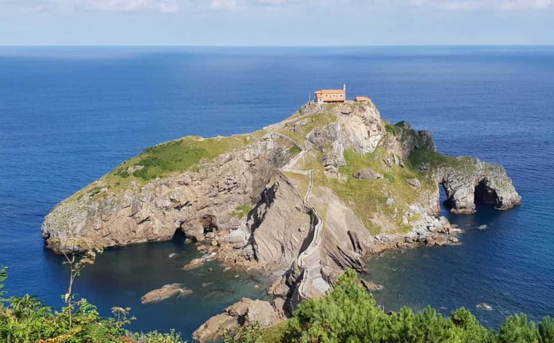 From Bilbao: Gaztelugatxe, Gernika, and Mundaka Guided Tour - Practical Details: What To Expect