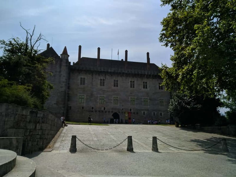 From Braga: Guimarães & Braga Full Day Tour - Key Points / Takeaways