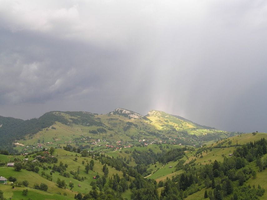 From Brasov: Romanian Mountain Villages Day Tour - Local Cottage Industries and Cuisine