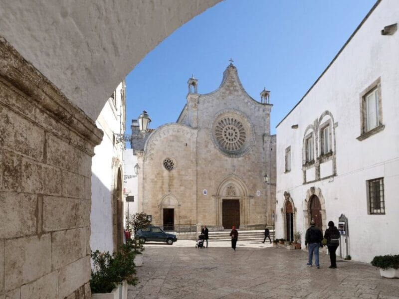 From Brindisi: Alberobello, Ostuni, Locorotondo, & Aperitif - Hidden Treasures and Unique Experiences