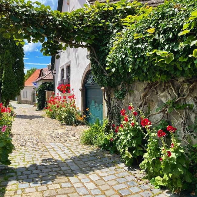 From Budapest: Szentendre Art and History with StreetFood - FAQs