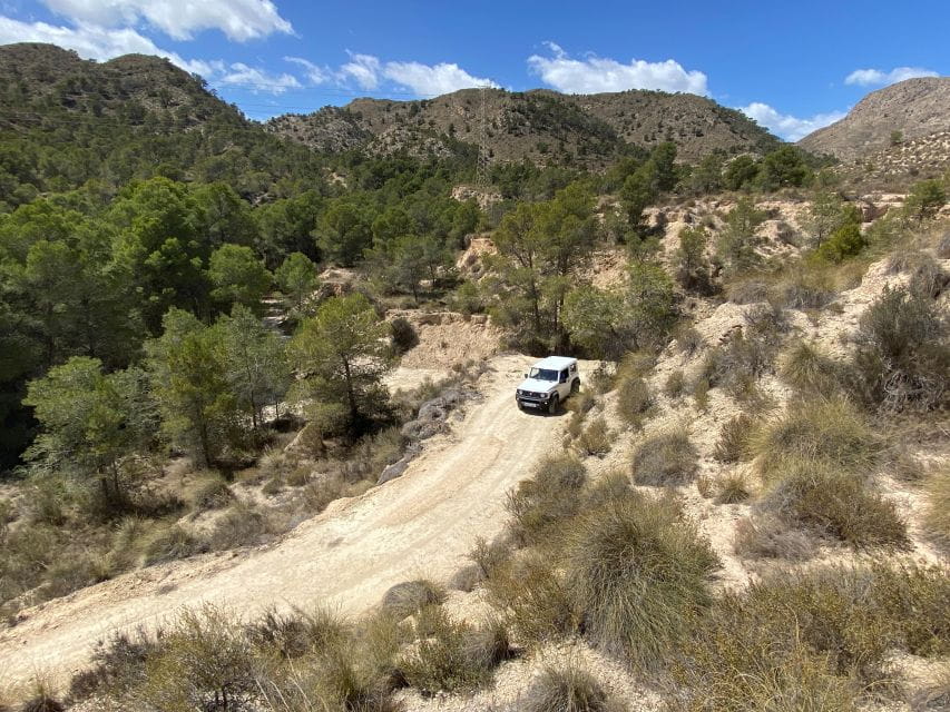 From Busot: 4x4 Tour to Canelobre Caves - Key Points