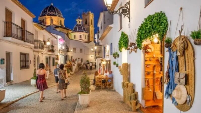 From Calpe, Javea, Denia, or Moraira: Altea Old Town Trip - Introduction to the Altea Old Town Trip: An Authentic Evening Out
