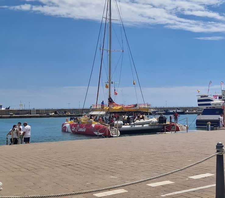From Cambrils: catamaran 2h with drinks/bed balinese, swim. - What the Cruise Looks Like: A Typical 2-Hour Outline