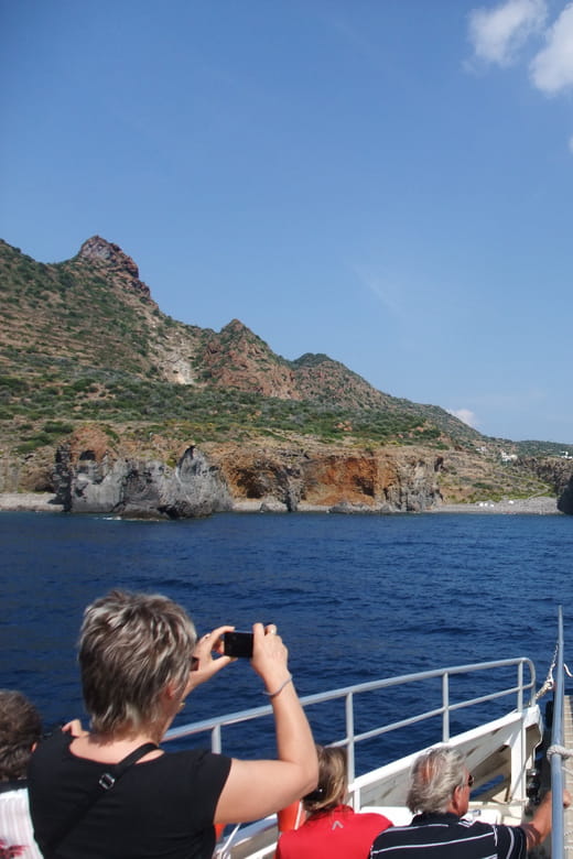 From Capo D'Orlando: Lipari and Vulcano Tour with Boat Trip - FAQ