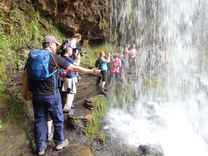 From Cardiff: Guided Hike to 6 Waterfalls in Brecon Beacons - Entering The Waterfalls: A Well-Orchestrated Itinerary