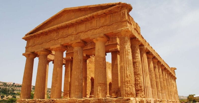 From Catania: Agrigento and Piazza Armerina Audioguide Tour - Transition to Roman Splendor: Villa Romana del Casale in Piazza Armerina