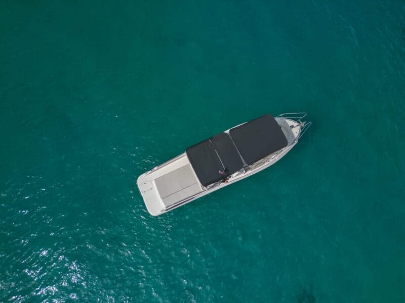 From Cavtat/Dubrovnik: Blue & Green Caves Speedboat tour - Visiting the Blue Cave on Kolocep Island