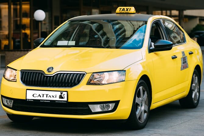 From central Athens to Piraeus Port - The Ease and Comfort of a Private Transfer