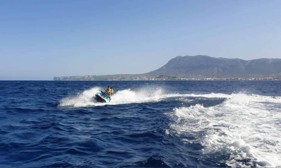 From Dénia/Jávea: Cala Blanca Boat Trip With Jet Ski & Lunch - Customer Feedback Summary