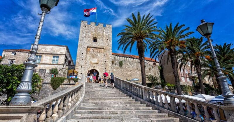 From Dubrovnik: Island of Korula with wine tasting - Exploring the Day: The Full Journey from Dubrovnik to Korula