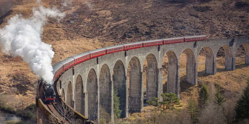 From Edinburgh: Glenfinnan, Fort William and Highland Cows - Setting out on a Scenic Journey through the Highlands