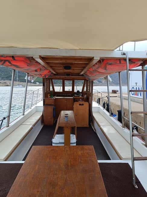 FROM FAVIGNANA: Authentic Favignana on a traditional boat, without rushing. - FAQ