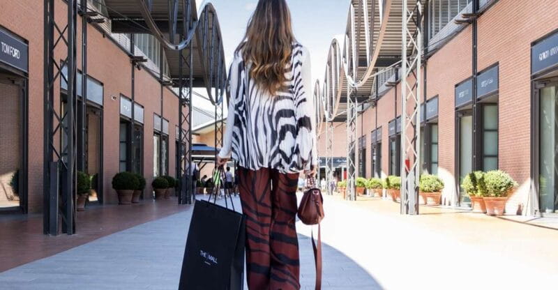 From Florence: PRIVATE Shopping at The Mall & Prada Outlet - Prada Outlet (Space): A Treasure for Prada Fans