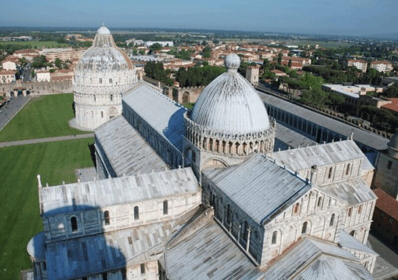 From Florence: Tour Pisa & Lucca by Minivan - Transport and Logistics: Comfort and Convenience