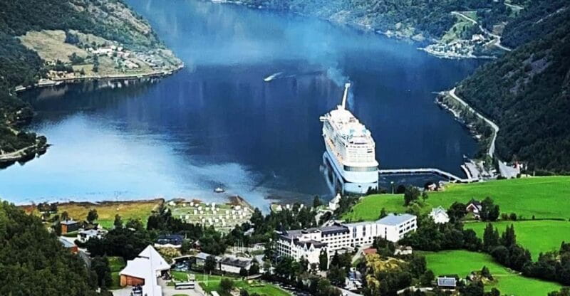 From Geiranger: Dalsnibba & Eagle Road Private Tour & Picnic - The Itinerary Breakdown