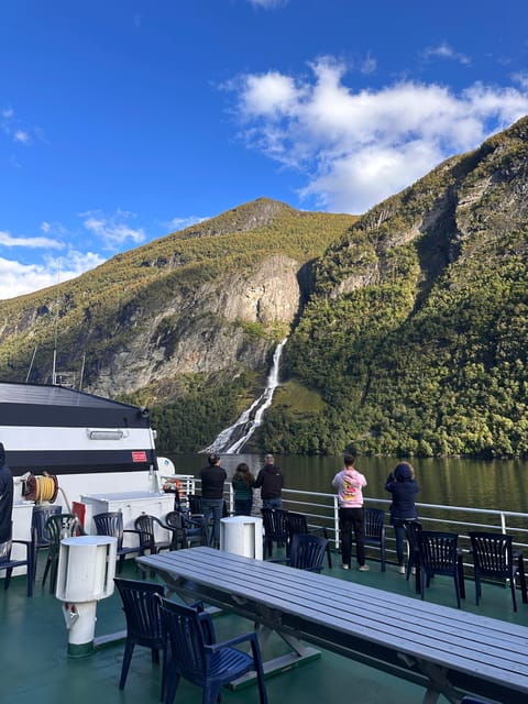 From Geiranger: Dalsnibba & Eagle Road Private Tour & Picnic - FAQs