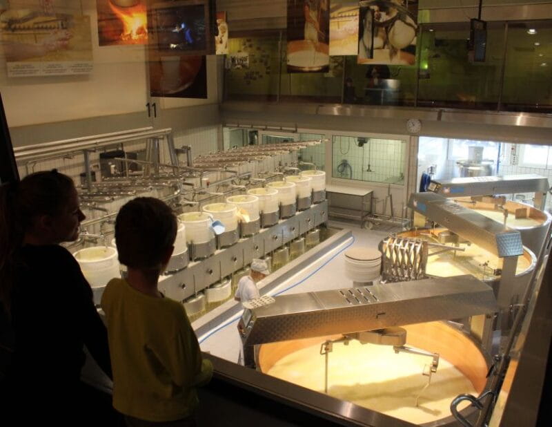 From Geneva: Gruyères Cheese & Chocolate Full-Day Trip - Discovering the Charm of Gruyères