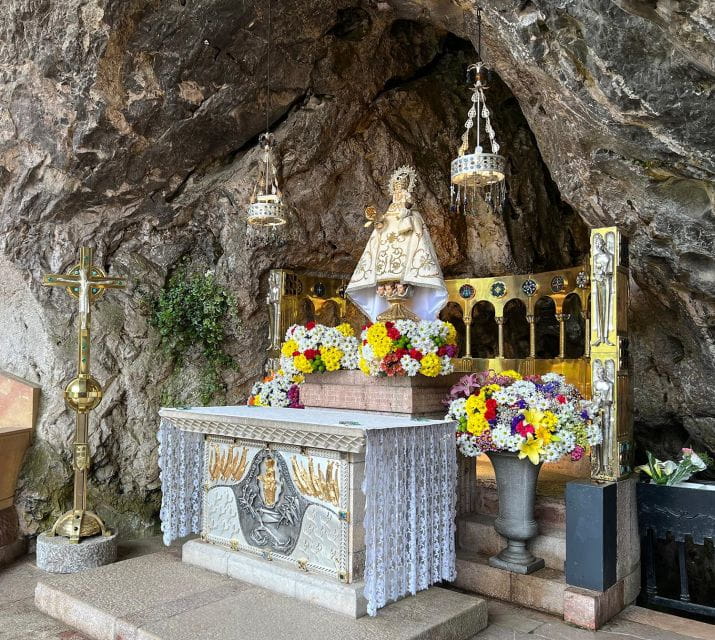 From Gijón or Oviedo: Covadonga Lakes & Sanctuary and Cangas - FAQ