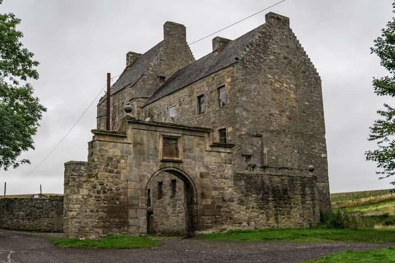 From Glasgow: Castles, Clans & Outlander Day Tour - Who Should Consider This Tour?