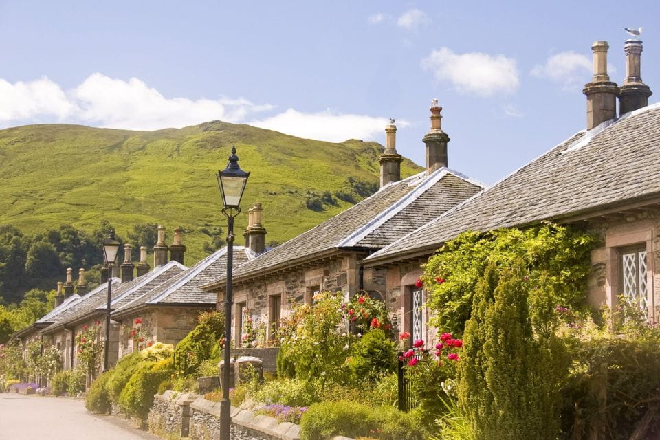 From Glasgow: Oban, Glencoe & West Highland Castles Day Tour - Oban and Inveraray