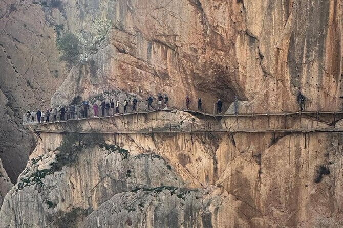 From Granada: Caminito del Rey Tour with Private transportation - FAQ