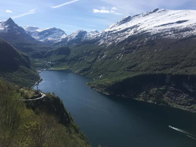From Hellesylt: Geiranger Highlights Tour with Photo Stops - Return Journey and Considerations