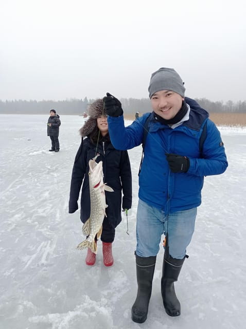From Helsinki: Bodom Lake Ice Fishing with Food & Drinks - Food and Warmth in a Laavu