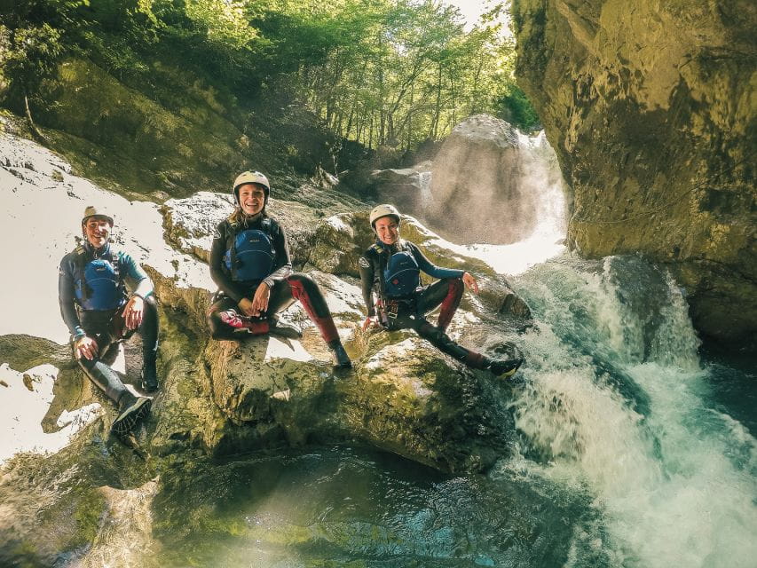 From Interlaken: Local Canyoning Trip - Nearby Dining Options