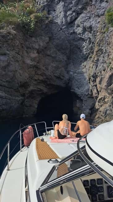 From Ischia: Ischia Tour in Private Motor Yacht - Exploring Ischia from the Sea: A Deep Dive into the Yacht Experience